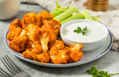 Low-sodium buffalo cauliflower bites